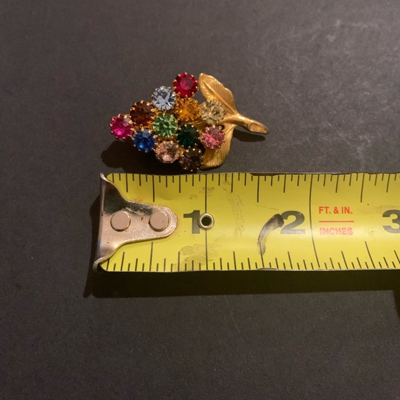 Vintage Flower/Christmas Tree Brooch/Pin with Gemstones - Picture 6 of 6